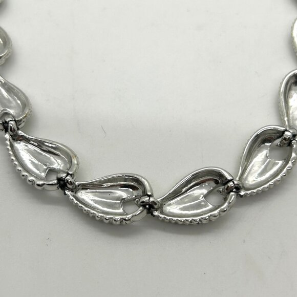 Silver-Tone Vintage Necklace Leaf Design & Hook Closure Adjustable Chain Elegant - Picture 10 of 16